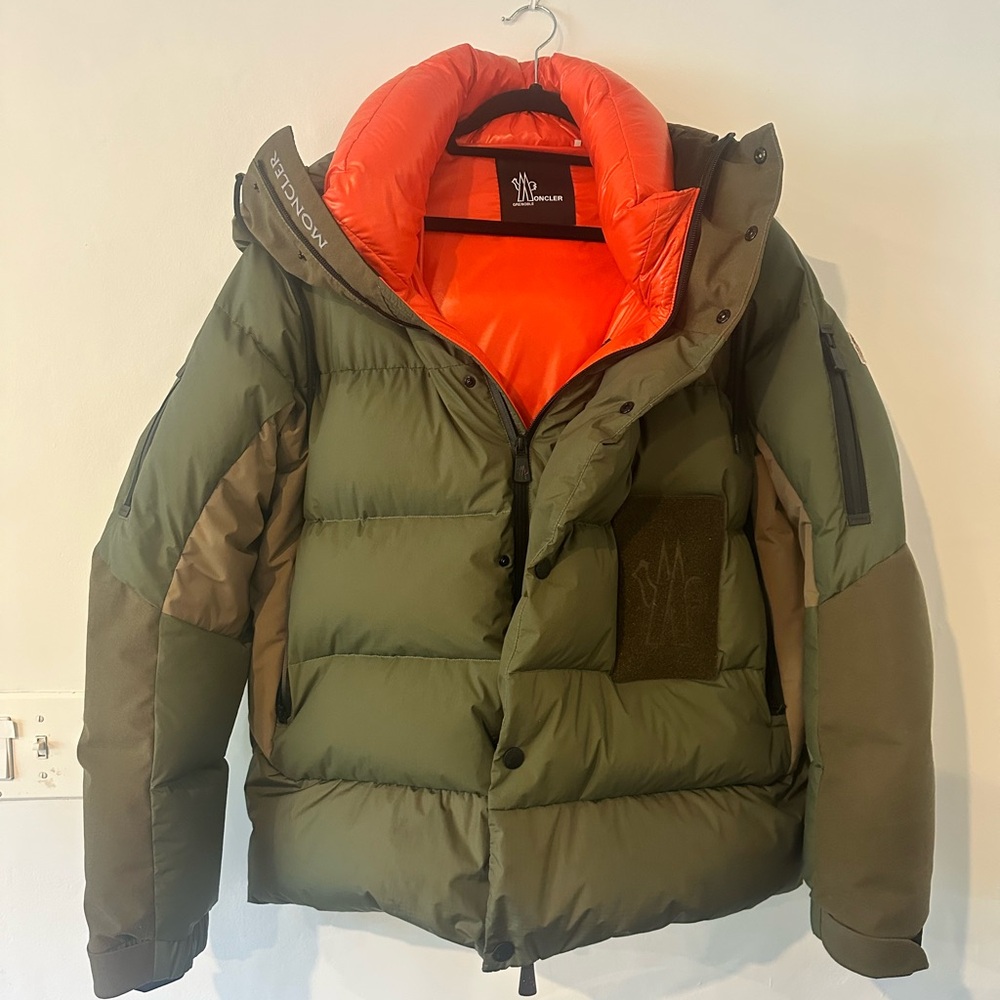 Moncler NEW NO TAGS Men's Grenoble Olive and Bright Orange Puffer Jacket